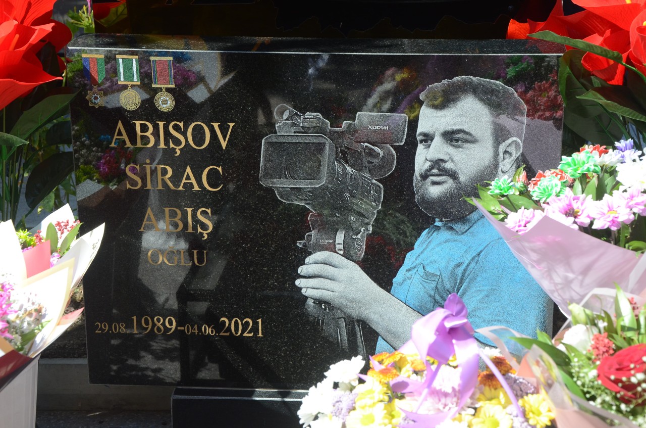 Şəhid jurnalist Siracın doğum günü qeyd olundu - FOTOLAR