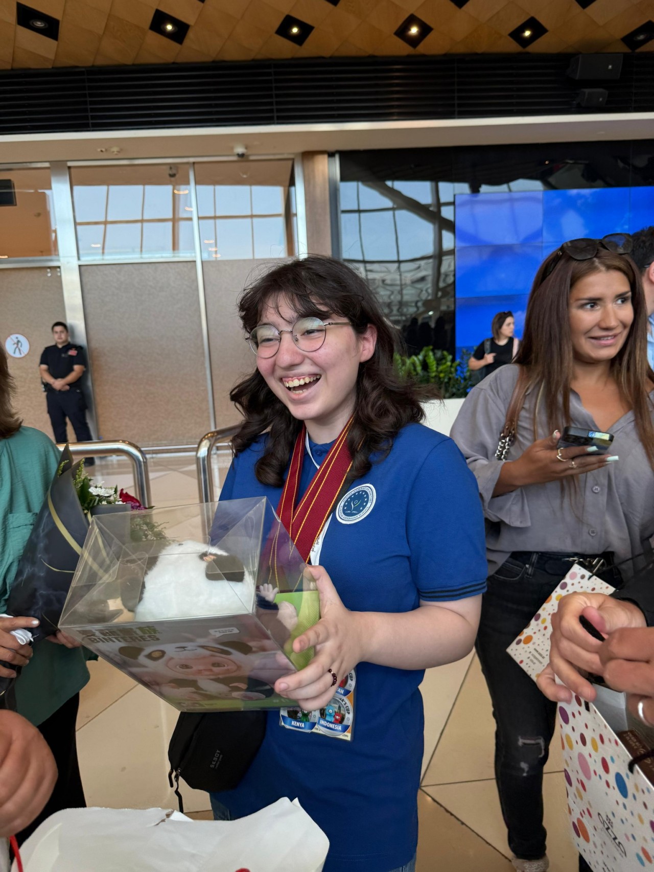 Aygün Bəylərin qızı Malayziyada qızıl və gümüş medallar qazandı - FOTOLAR