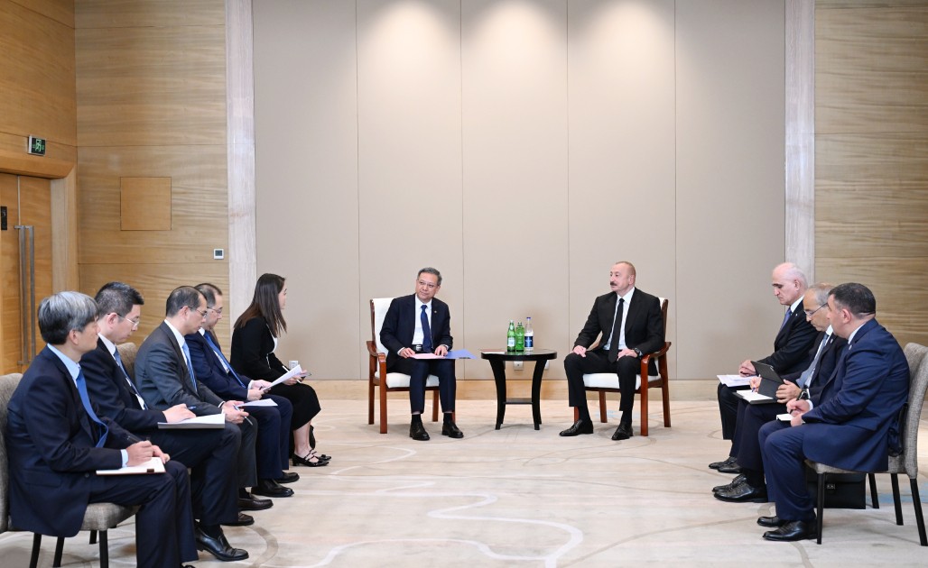 İlham Əliyev Çində görüşlər keçirdi - FOTOLAR