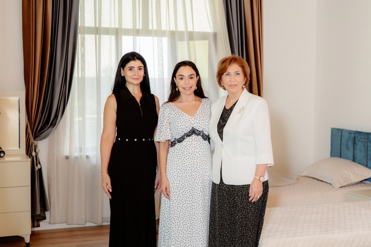 Leyla Əliyeva “Tut Əlimdən” Uşaqlar üçün Sosial Reabilitasiya Mərkəzində - FOTOLAR