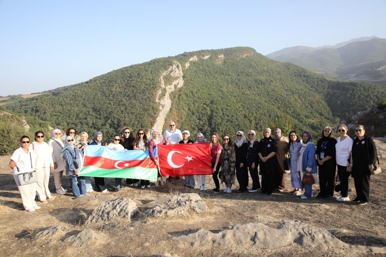 Türkiyə şəhid ailələri Azərbaycanda səfərdədir - FOTOLAR