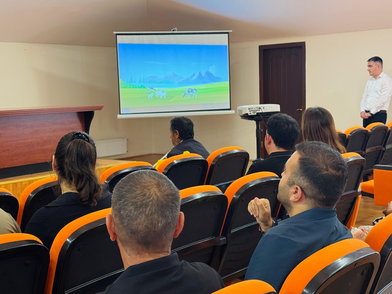 Xanyurdu sakinləri sosial müdafiə tədbirləri barədə maarifləndirildi - FOTOLAR