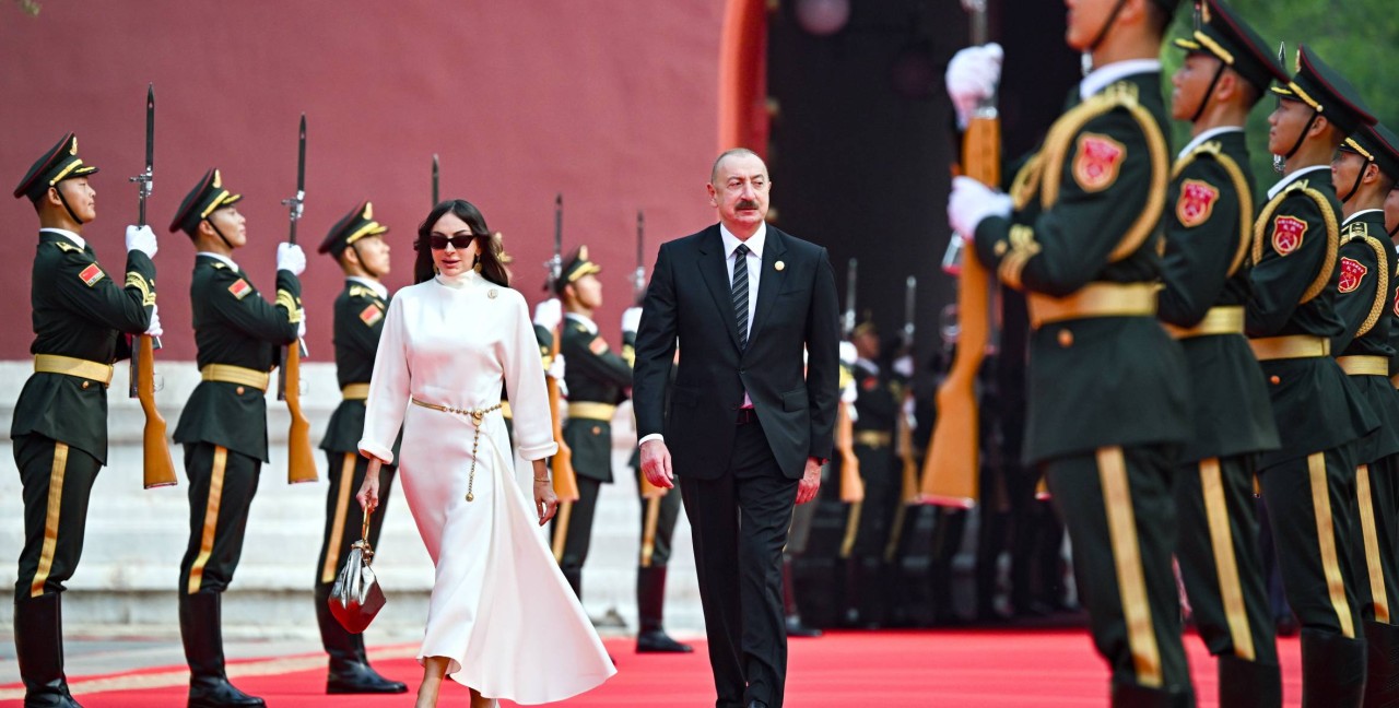 Prezident və xanımı Pekindəki paradda - FOTOLAR+VİDEO