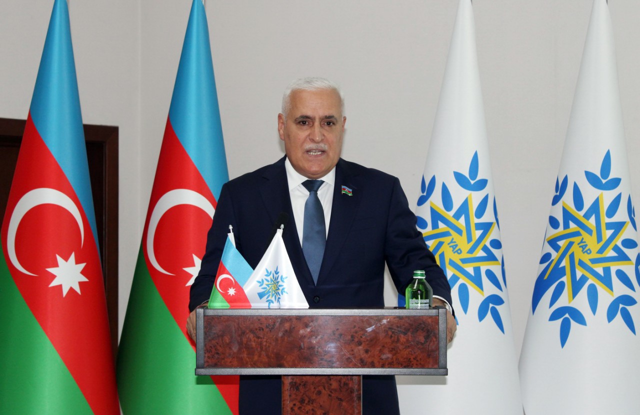 Nizamidə universitetə yüksək balla qəbul olunmuş gənclərlə görüş keçirildi - FOTOLAR