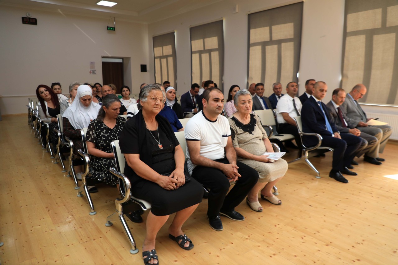 Niyazi Bayramov sakinlərin müraciətlərini dinlədi - FOTOLAR