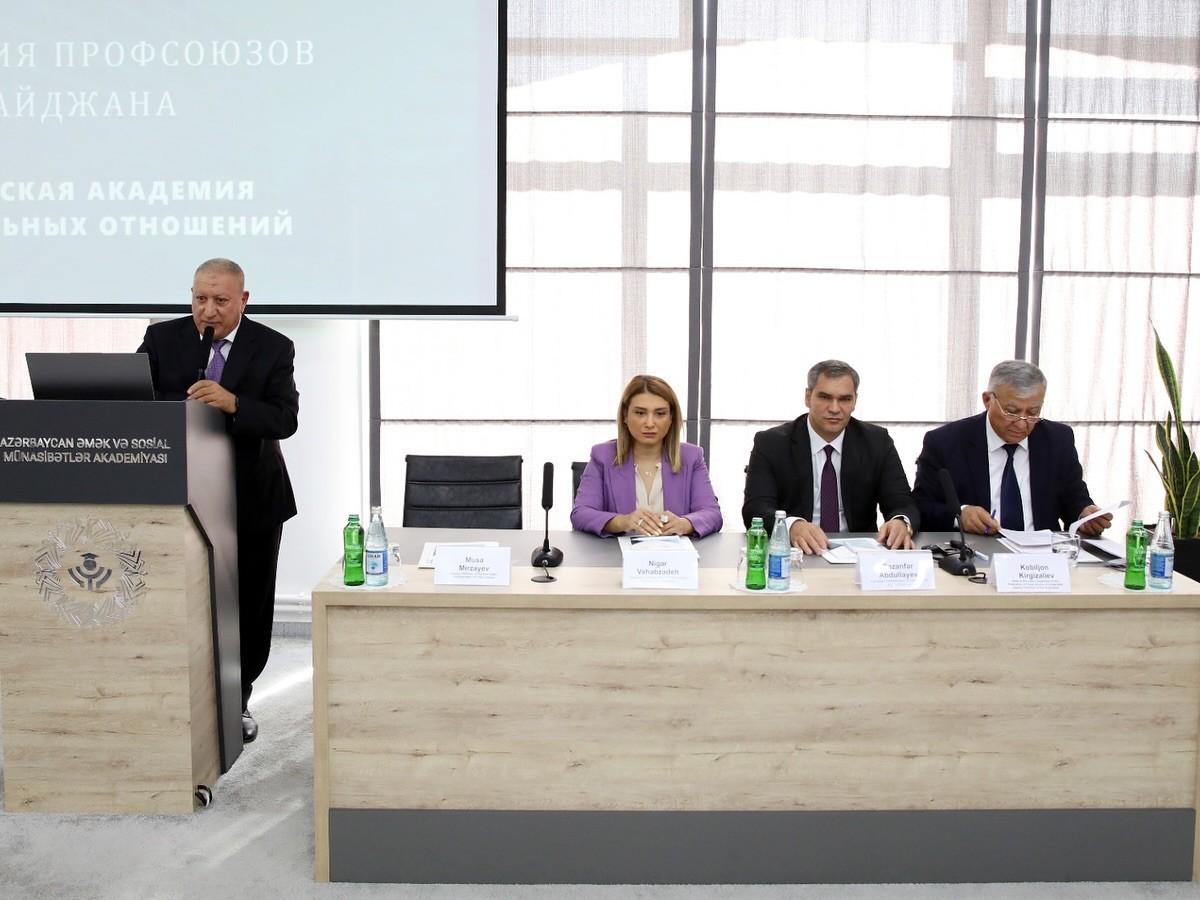 Özbəkistanlı nümayəndələr üçün AƏSMA-da təlim keçirilir - FOTOLAR