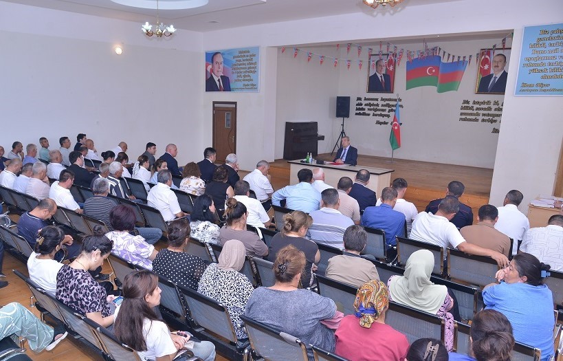 Süleyman Mikayılov Ələt sakinləri ilə görüşdü - FOTOLAR