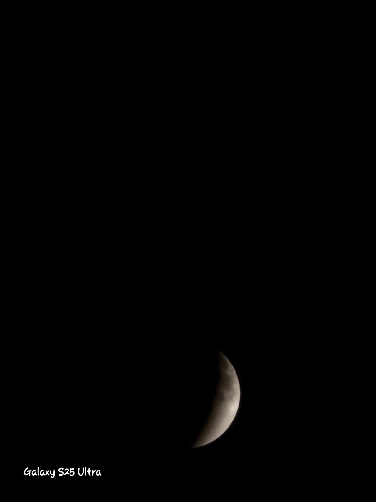 İlin ikinci Ay tutulması başlayıb - FOTOLAR