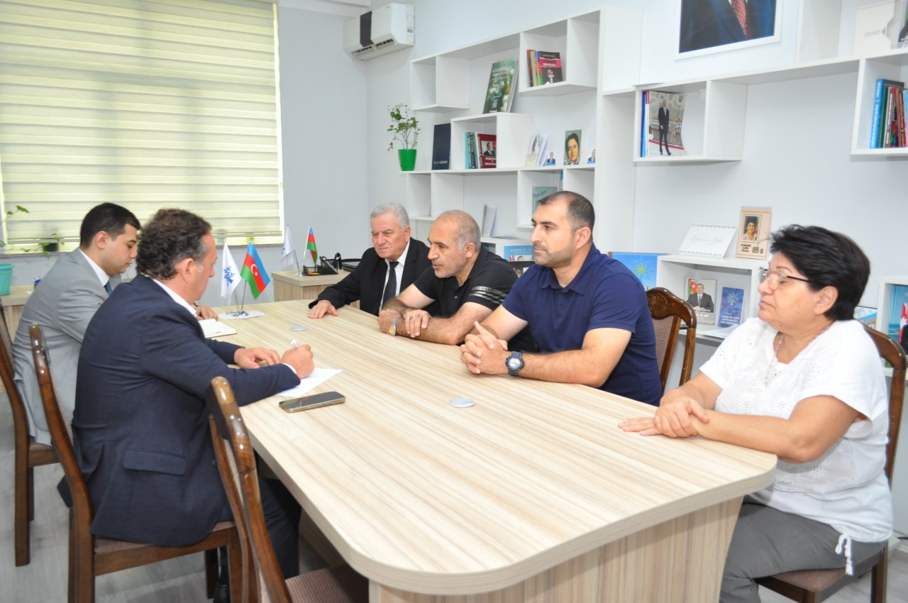 Deputat Samir Vəliyev növbəti vətəndaş qəbulu keçirdi - FOTOLAR