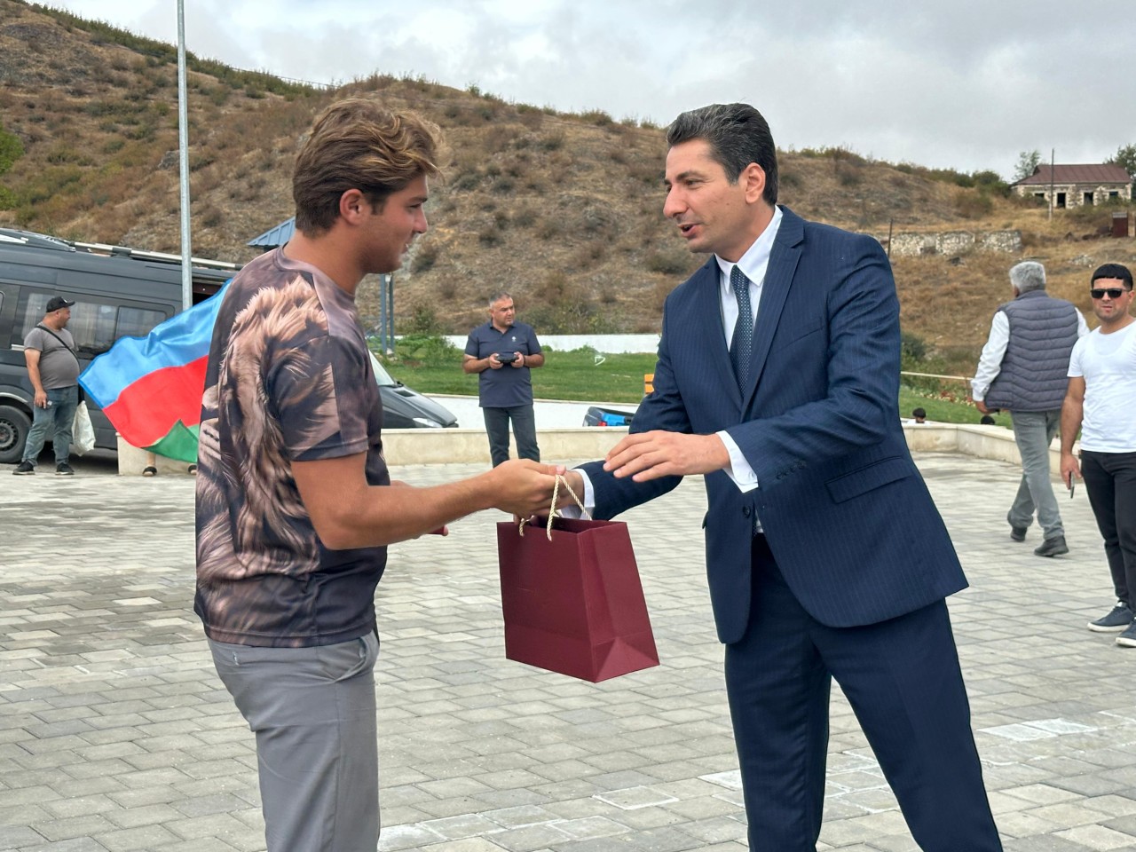 Köç karvanı Xocalının Xanyurdu kəndinə çatıb - FOTOLAR (YENİLƏNİB)