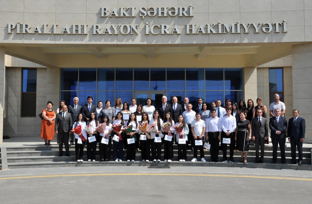 Pirallahı rayonunda məzunlarla görüş keçirildi - FOTOLAR