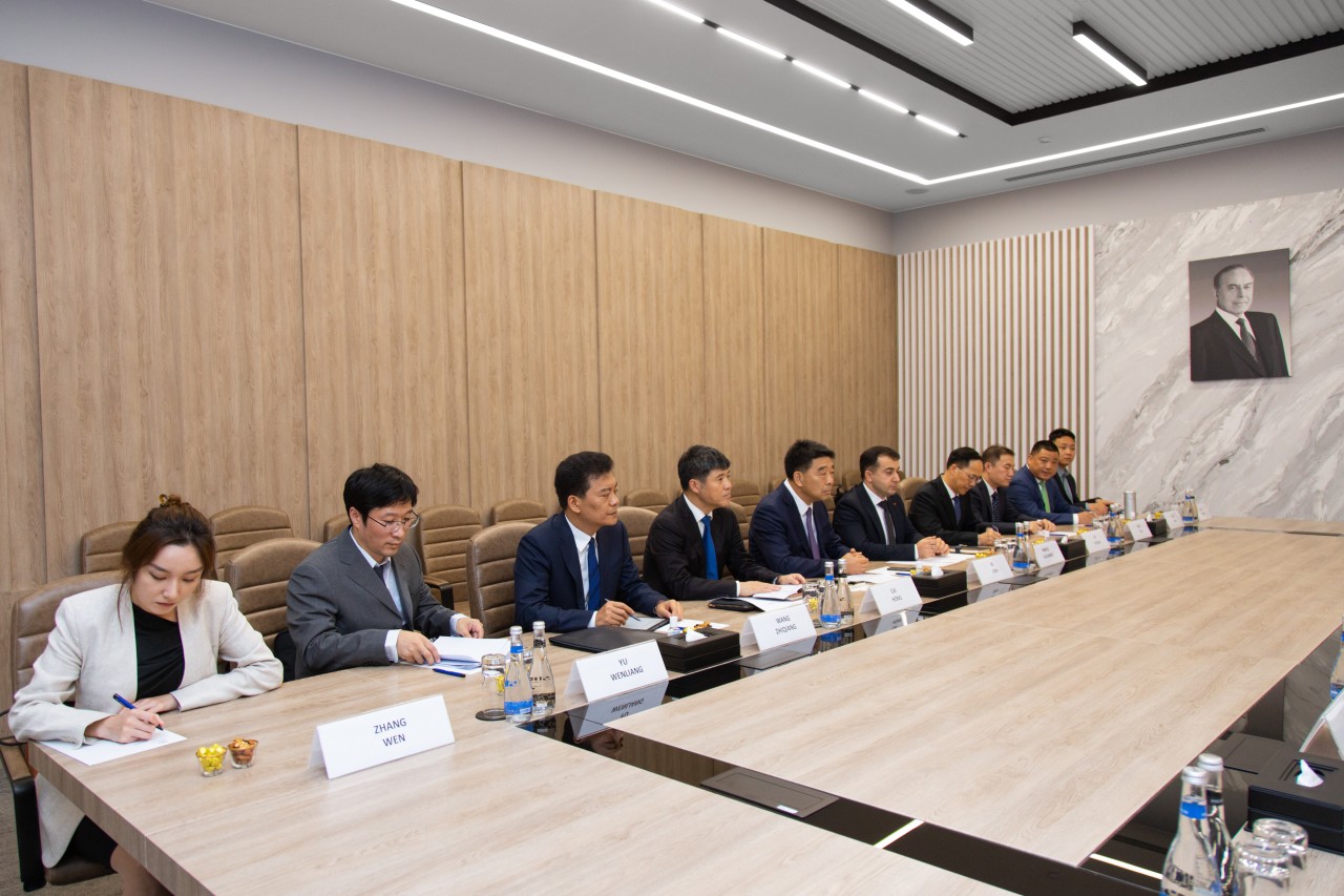 Rəşad Nəbiyev Ke Ji Xinlə görüşdü - FOTOLAR