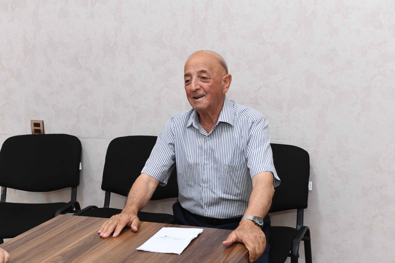 Rövşən Rzayev vətəndaşların müraciətlərini dinlədi - FOTOLAR