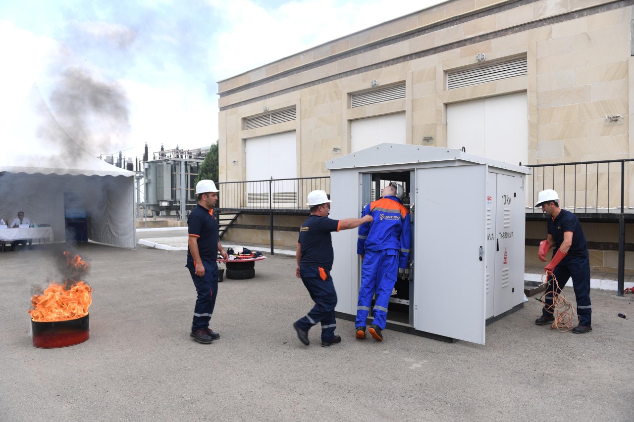 “Azərişığ”ın təşkil etdiyi Peşə Ustalığı Yarışlarının Gəncədə növbəti regional turu keçirilib - FOTOLAR