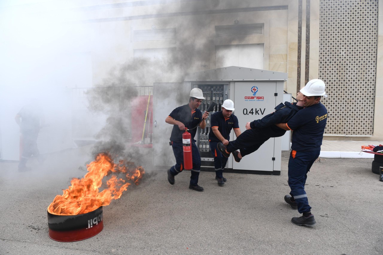 “Azərişığ”ın təşkil etdiyi Peşə Ustalığı Yarışlarının Gəncədə növbəti regional turu keçirilib - FOTOLAR