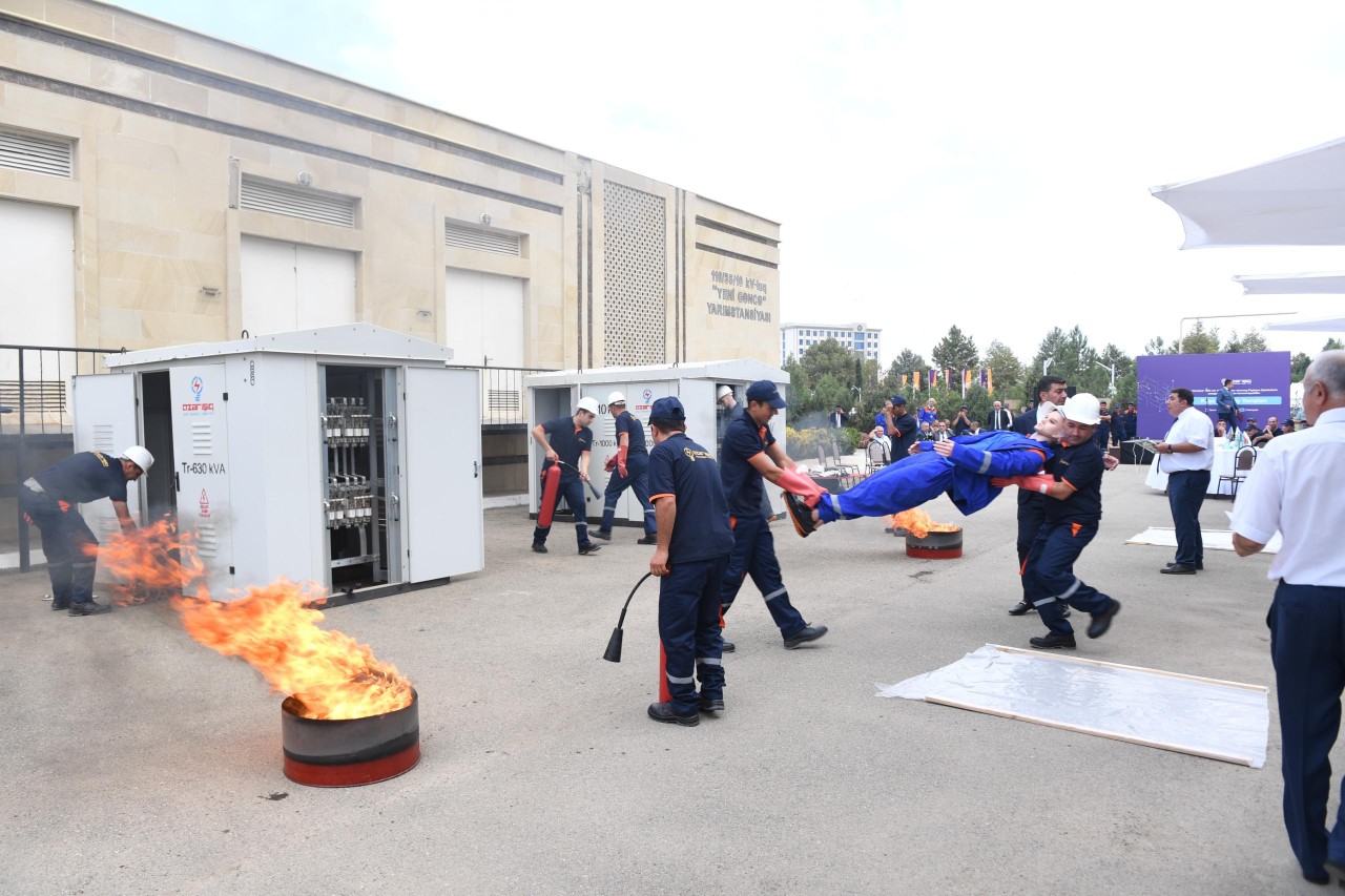 “Azərişığ”ın təşkil etdiyi Peşə Ustalığı Yarışlarının Gəncədə növbəti regional turu keçirilib - FOTOLAR