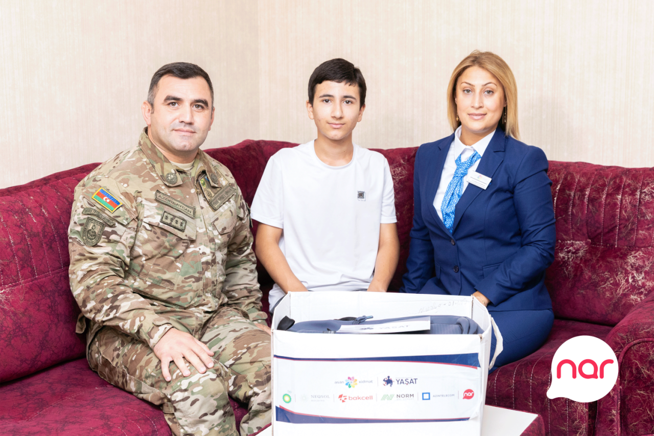 “Nar” “Bilik günü” münasibətilə şəhid övladlarını təbrik edib - FOTOLAR