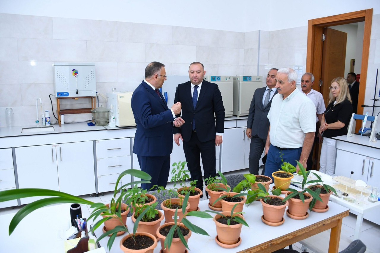 İğdır Universitetinin rektoru ADAU-ya səfər edib - FOTOLAR