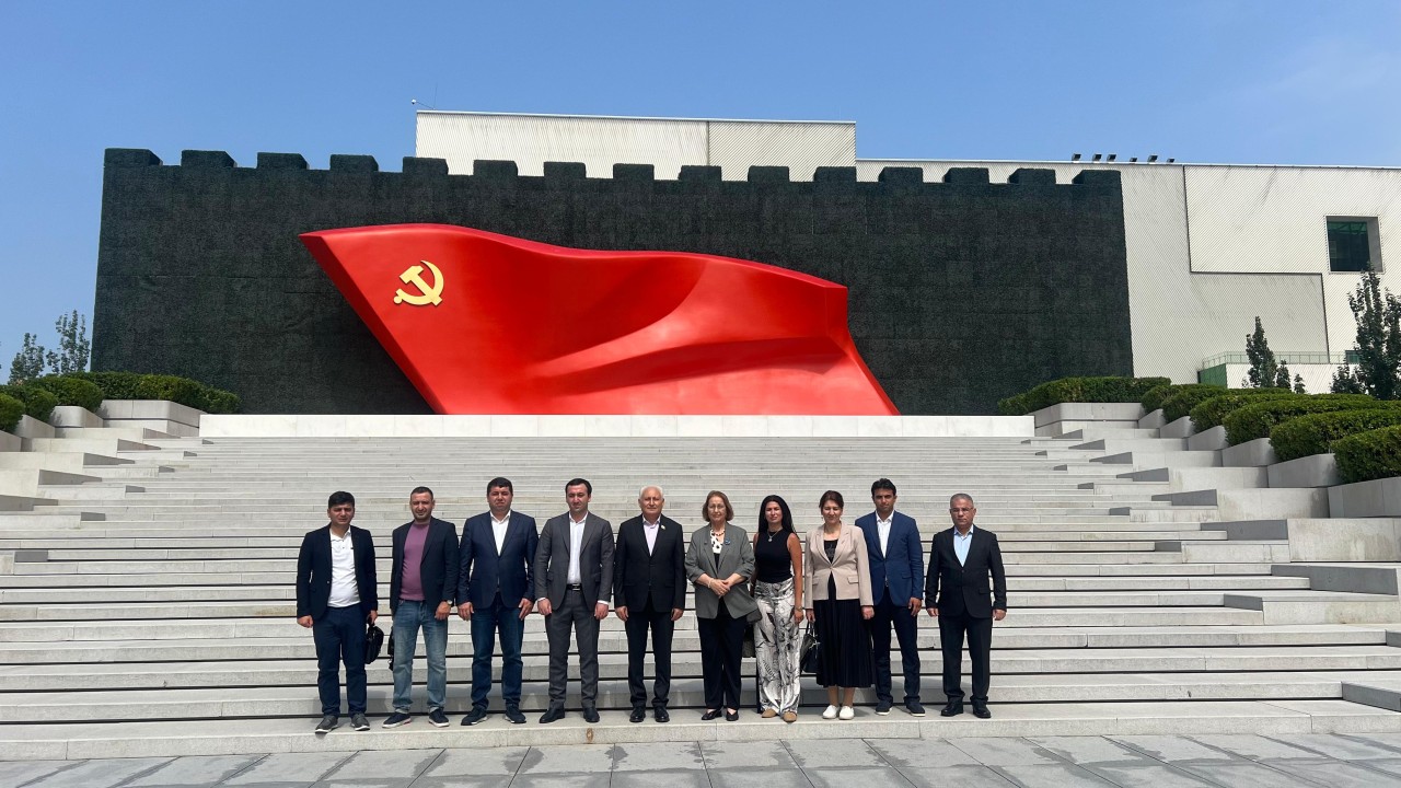 YAP-ın nümayəndə heyəti Çində səfərdədir - FOTOLAR