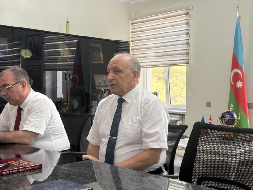 Adil Xudadatov növbəti dəfə şəhər sakinlərini qəbul edib - FOTOLAR