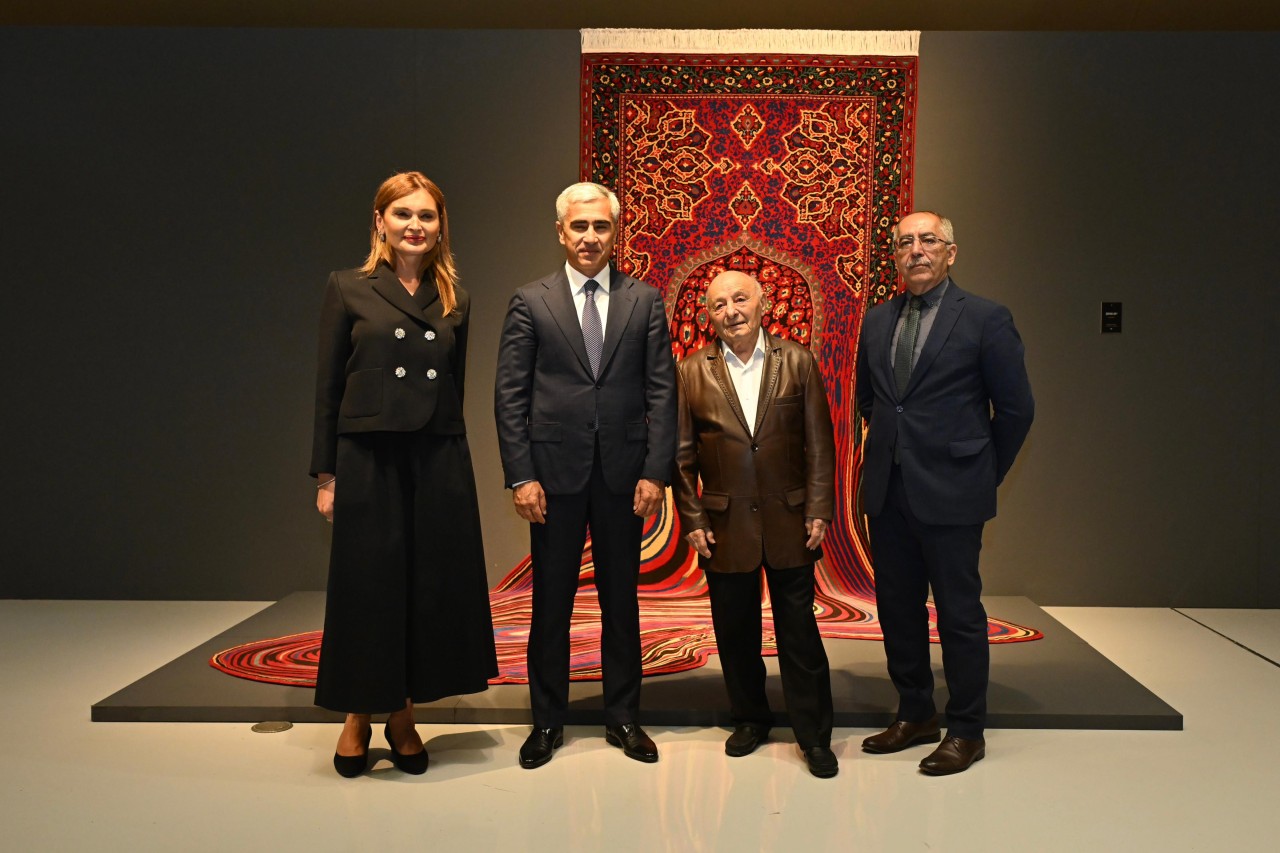 Anar Ələkbərov  “Faiq Əhməd: 2011–2024-cü illər dövrü” adlı sərgidə - FOTOLAR