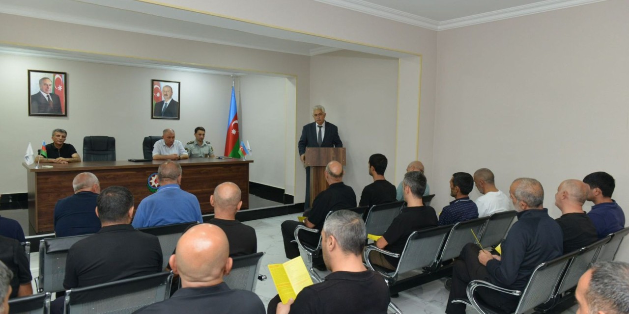 Məhkumlarla görüşlər keçirildi - FOTOLAR