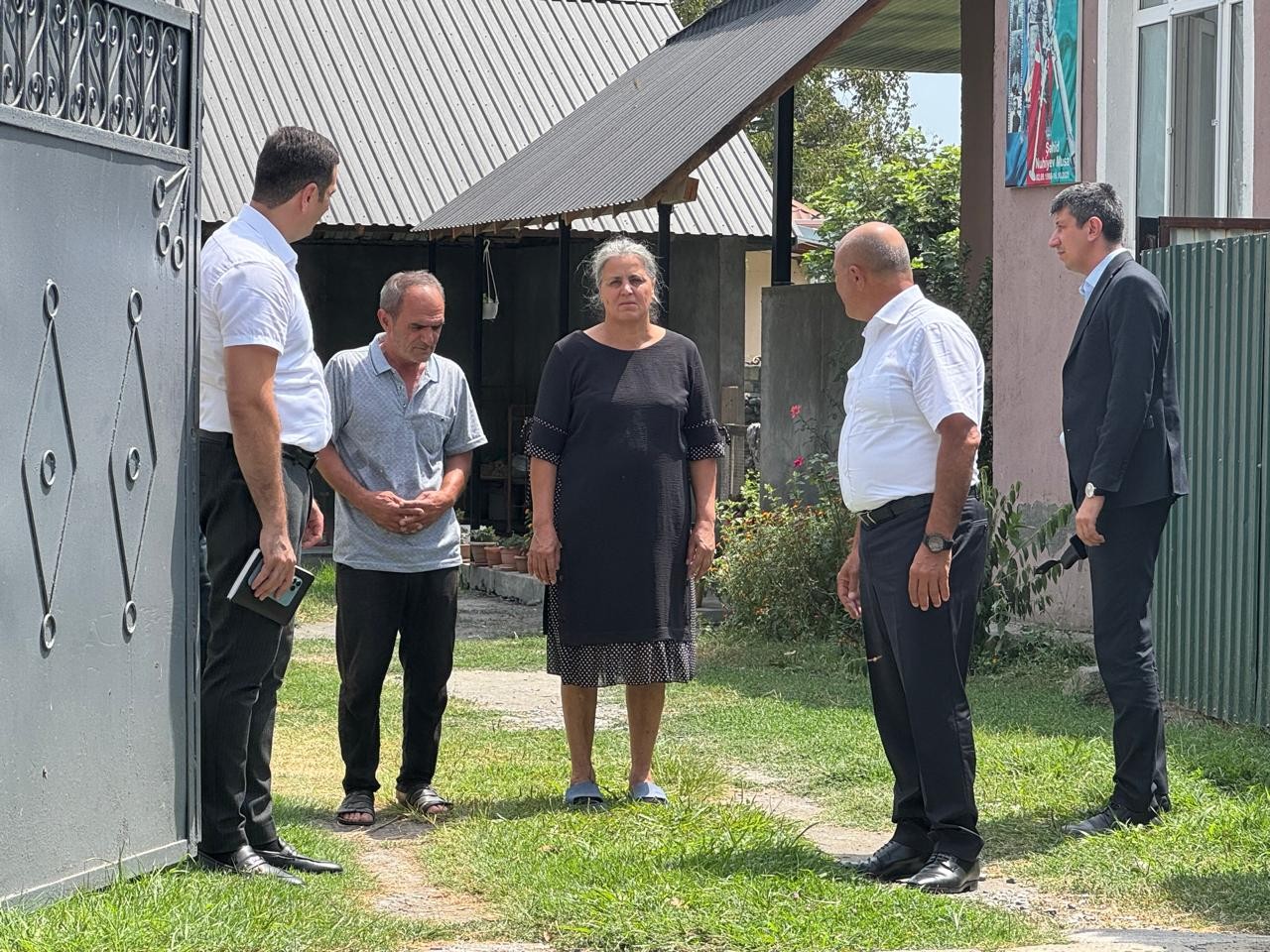 Asif Əsgərov seçicilərin problemlərini dinlədi - FOTOLAR