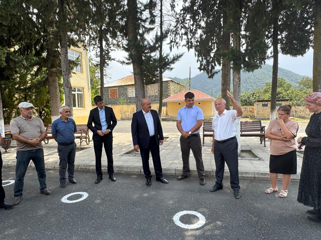 Asif Əsgərov seçicilərin problemlərini dinlədi - FOTOLAR