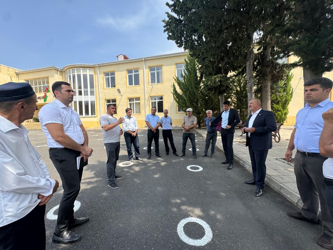 Asif Əsgərov seçicilərin problemlərini dinlədi - FOTOLAR