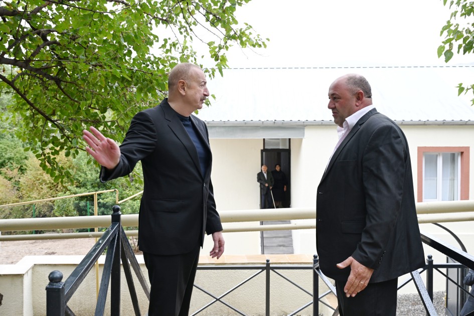 İlham Əliyev Qırmızı Bazarda - FOTOLAR