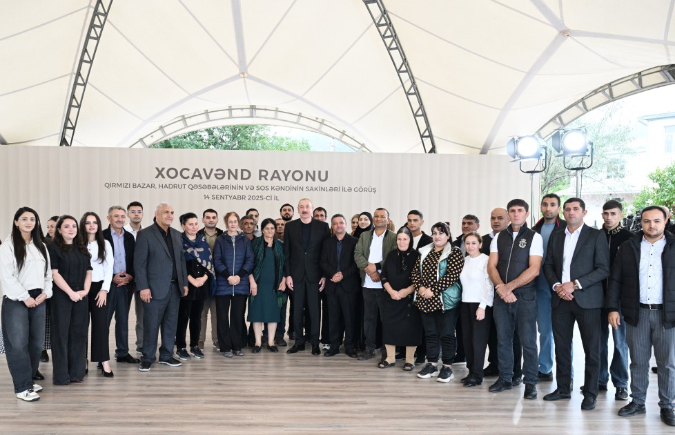 Prezident Xocavənddə sakinlərlə görüşdü - FOTOLAR (YENİLƏNİB)