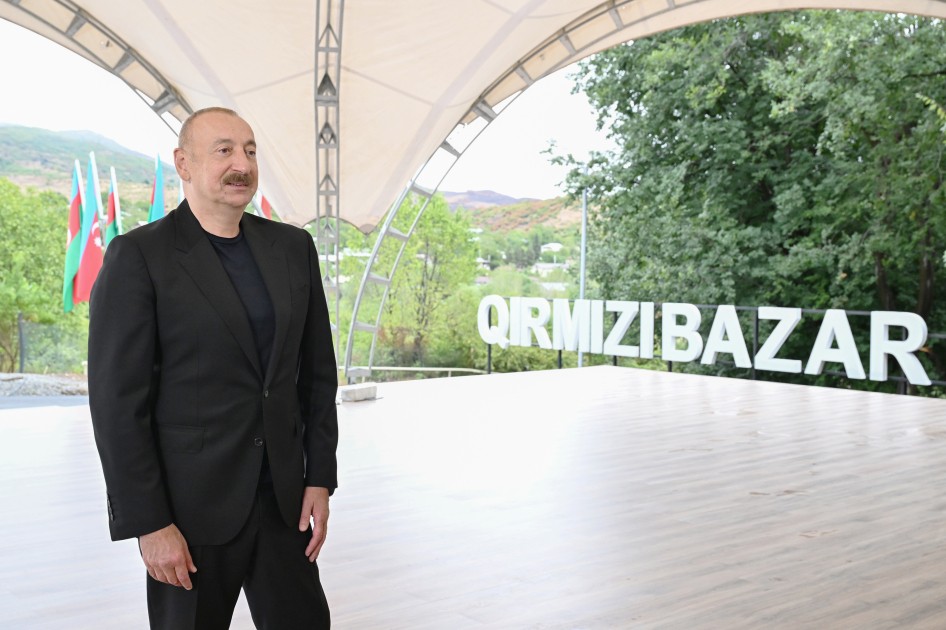 Prezident Xocavənddə sakinlərlə görüşdü - FOTOLAR (YENİLƏNİB)