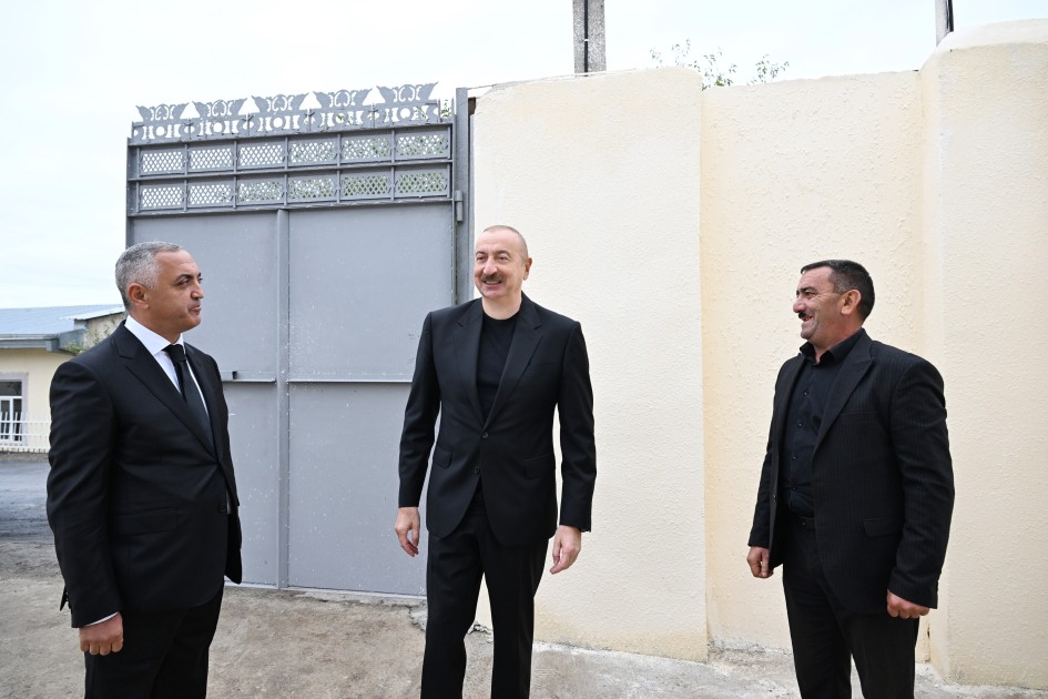 İlham Əliyev Xocalının Seyidbəyli kəndində - FOTOLAR