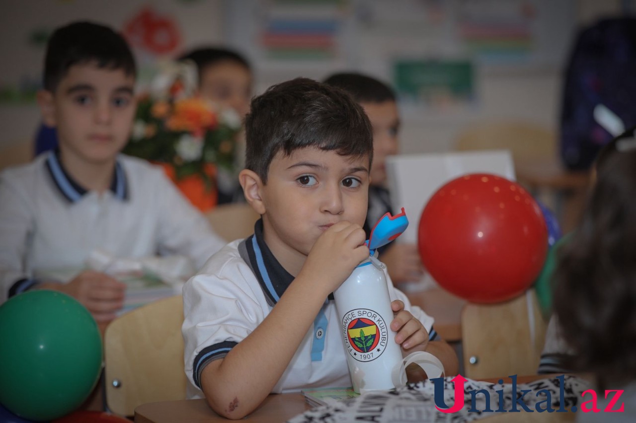 Yeni dərs ili belə başladı - FOTOREPORTAJ