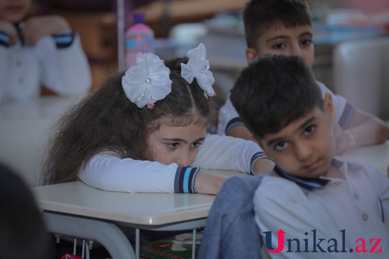 Yeni dərs ili belə başladı - FOTOREPORTAJ