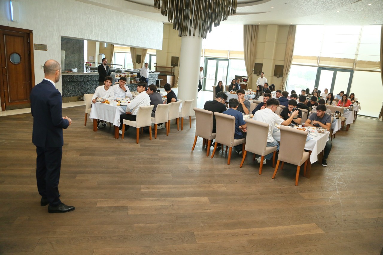 “Bilik Günü” tələbə adını qazanmış şəhid övladları ilə birgə qeyd edildi - FOTOLAR