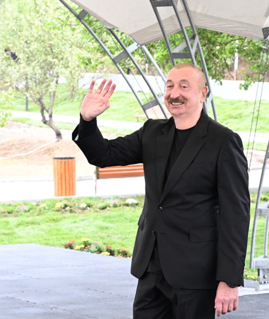 Prezident 4 kəndin sakinləri ilə görüşdü - FOTOLAR (YENİLƏNİB)