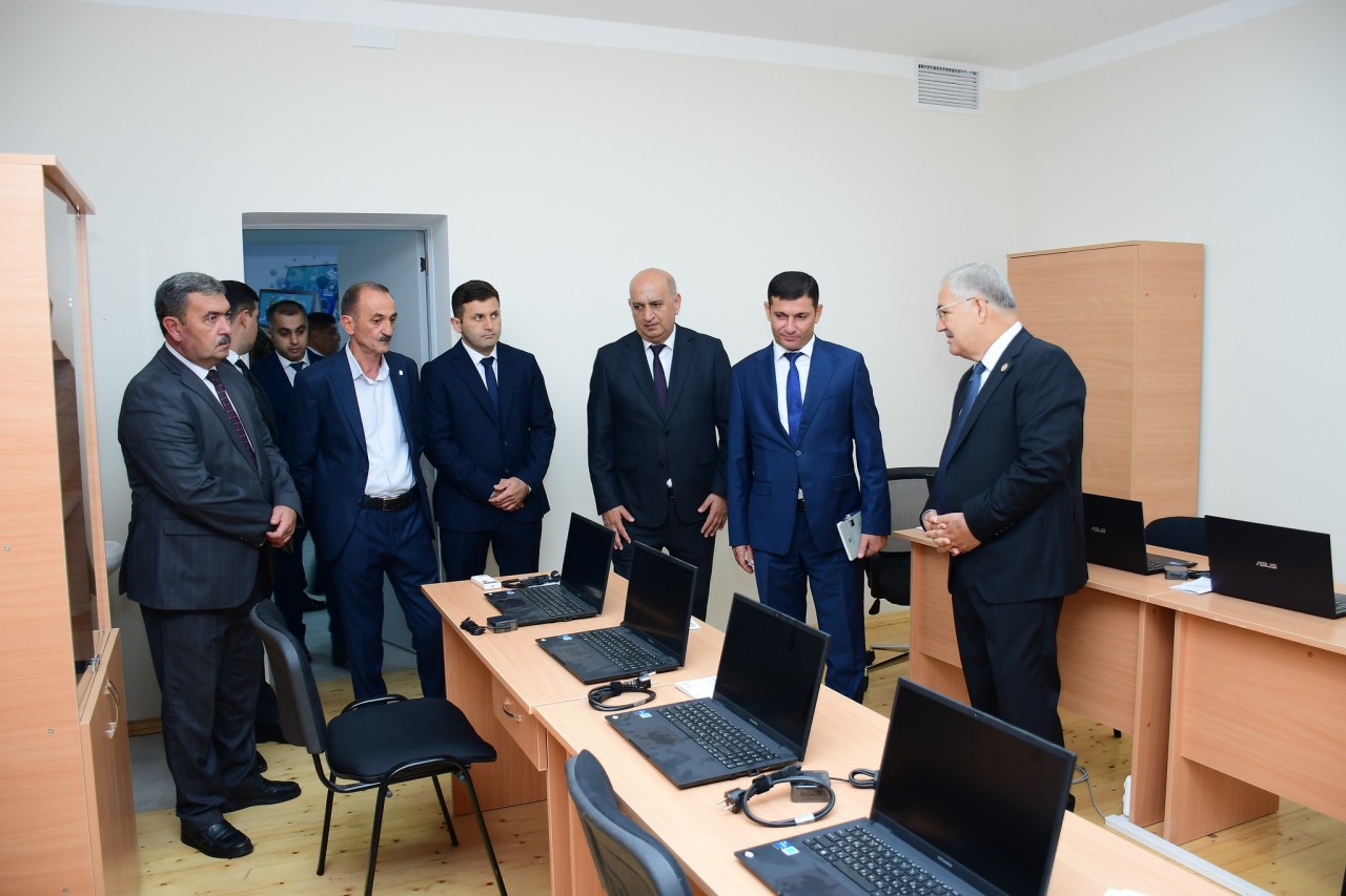 Ağdamda yeni məktəb binasının açılışı olub - FOTOLAR