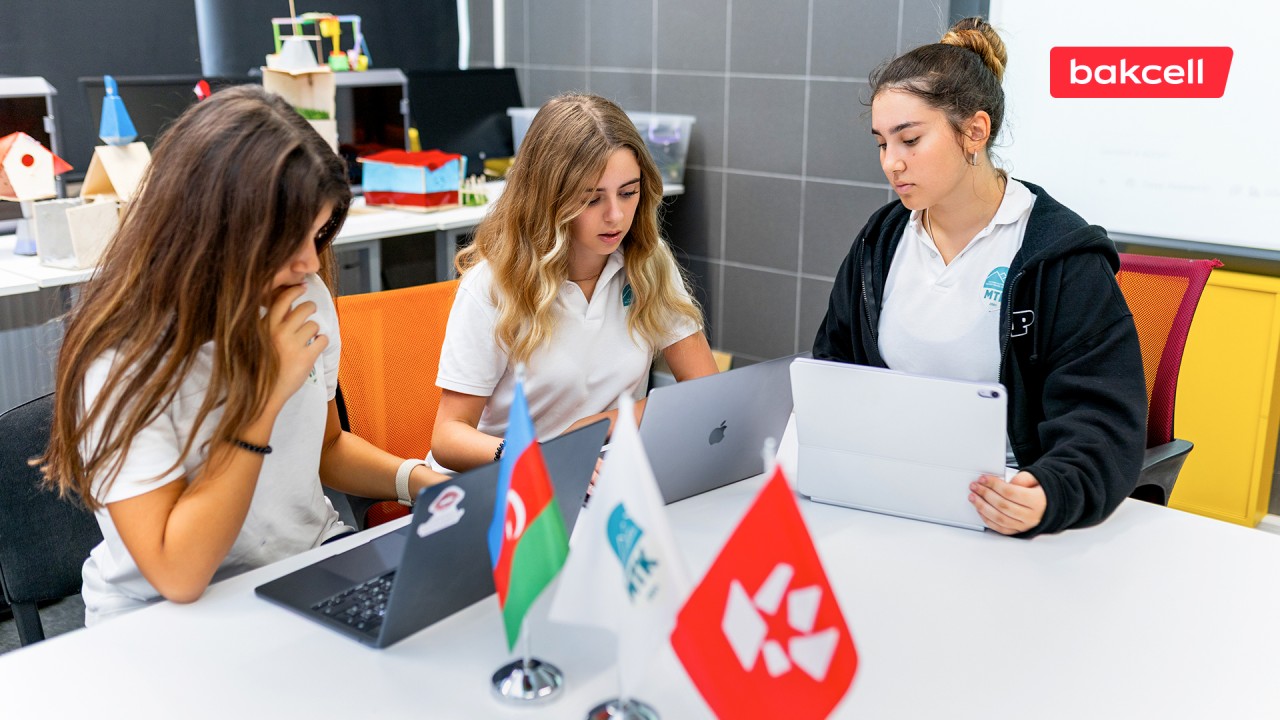 “Bakcell” Bilik Günü münasibətilə Müasir Təhsil Kompleksinin şagirdləri ilə görüşdü - FOTOLAR