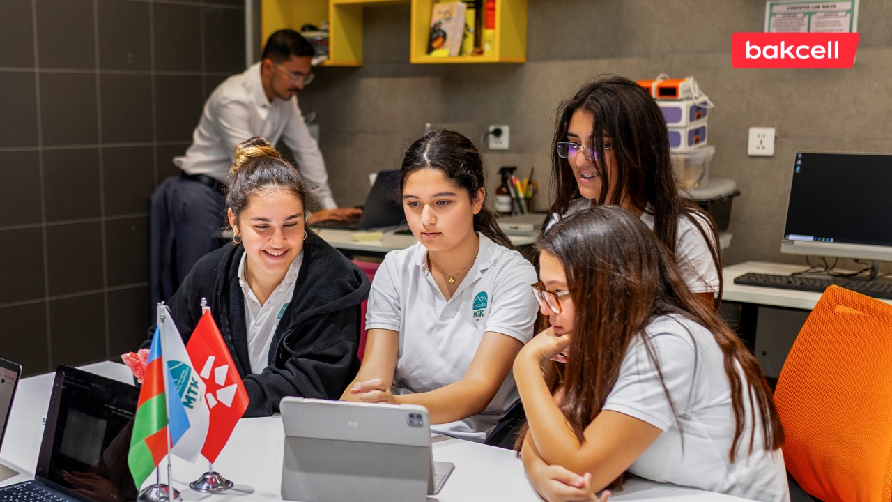 “Bakcell” Bilik Günü münasibətilə Müasir Təhsil Kompleksinin şagirdləri ilə görüşdü - FOTOLAR