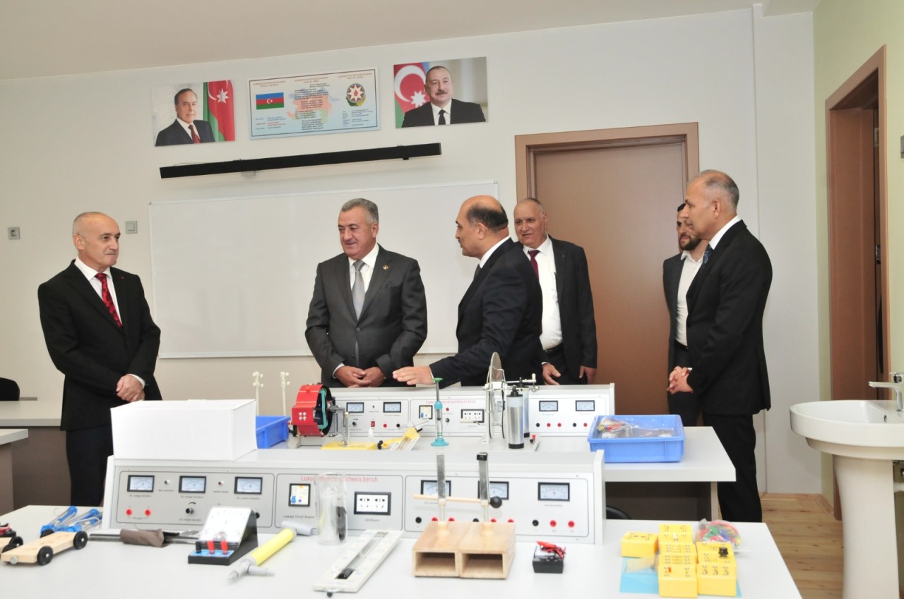 Abşeron rayonunda yeni məktəblərin açılışları olub - FOTOLAR