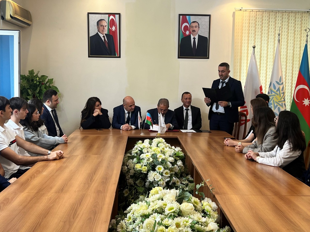 YAP Nəsimi rayon təşkilatında Bilik Günü tədbiri - FOTOLAR