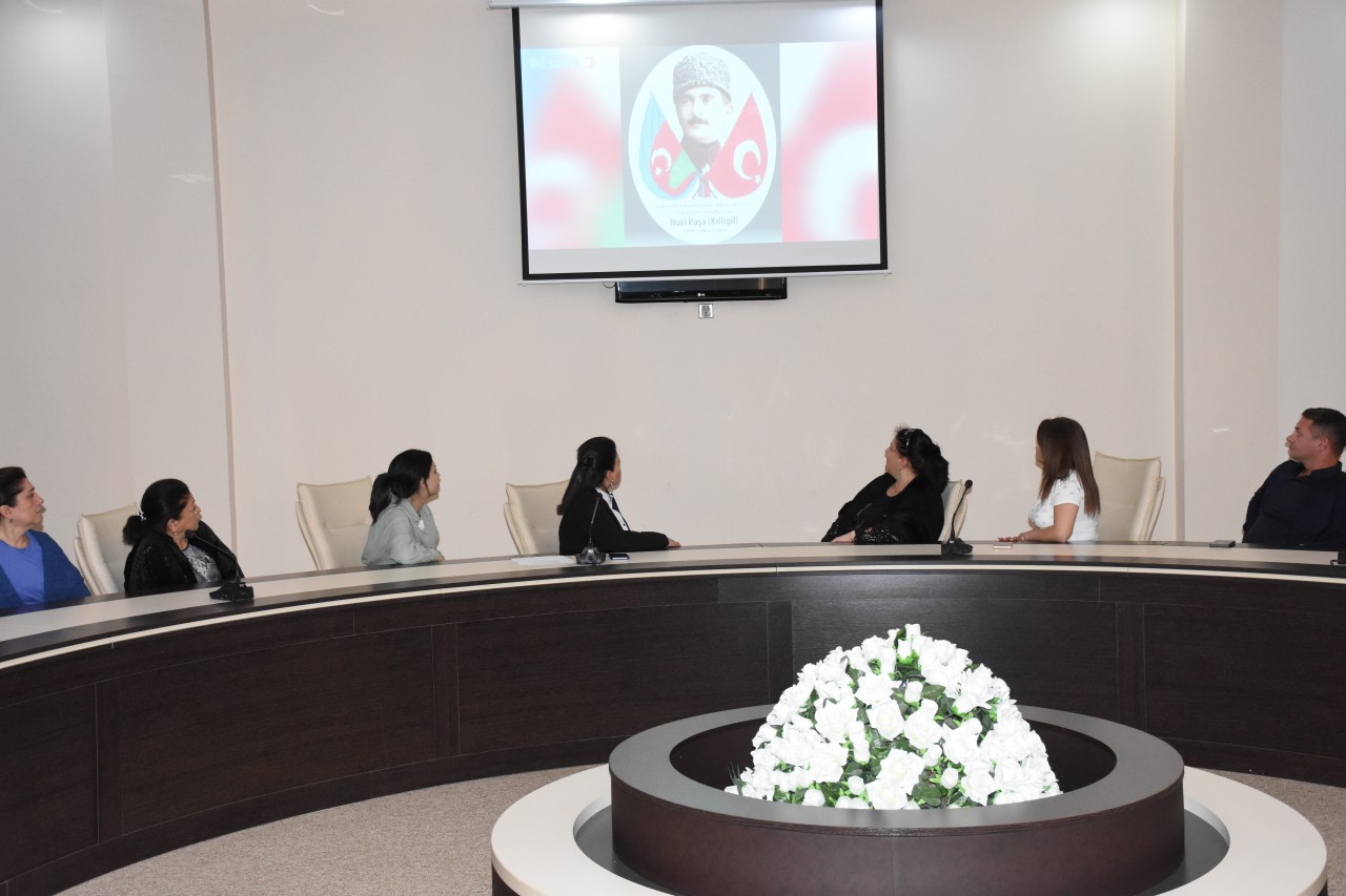 YAP Qaradağ rayon təşkilatı dəyirmi masa keçirdi - FOTOLAR