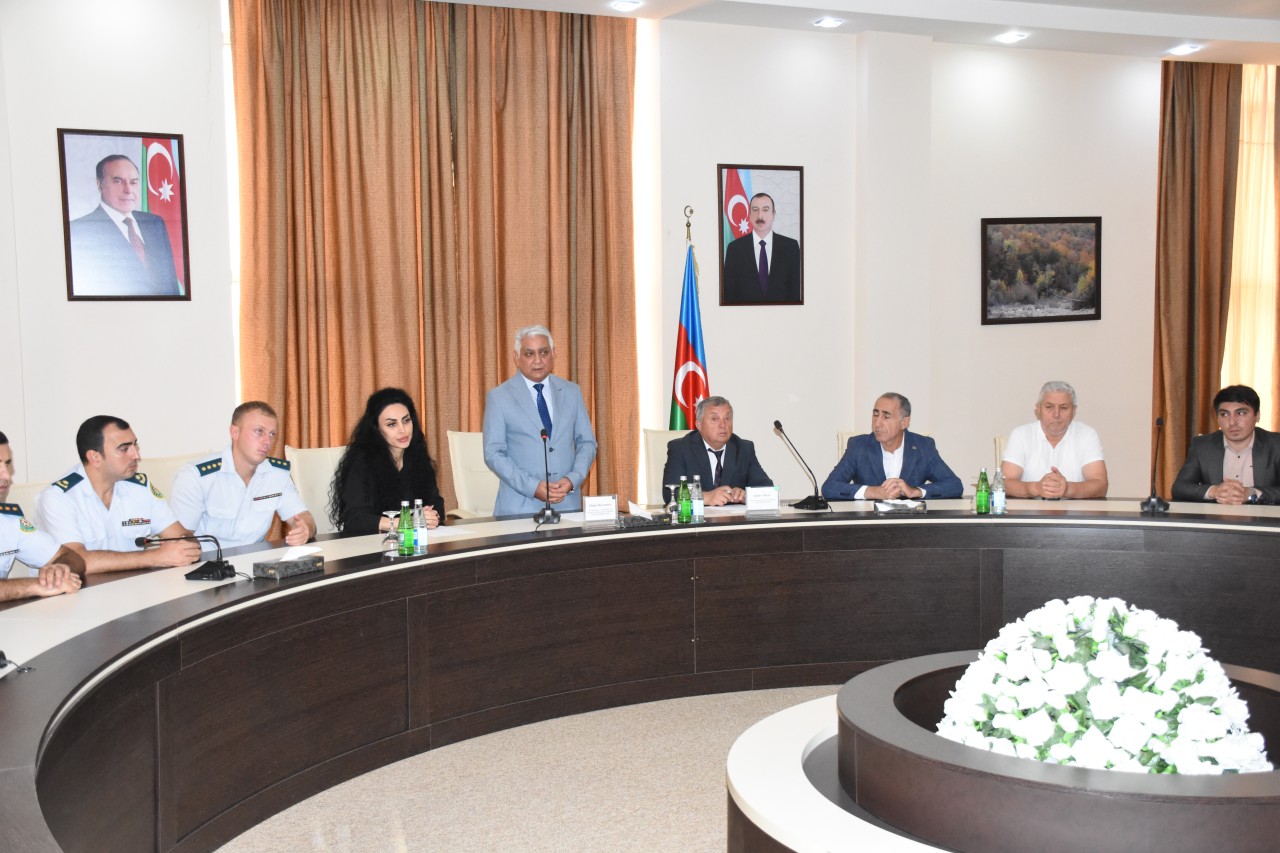 YAP Qaradağ rayon təşkilatı dəyirmi masa keçirdi - FOTOLAR