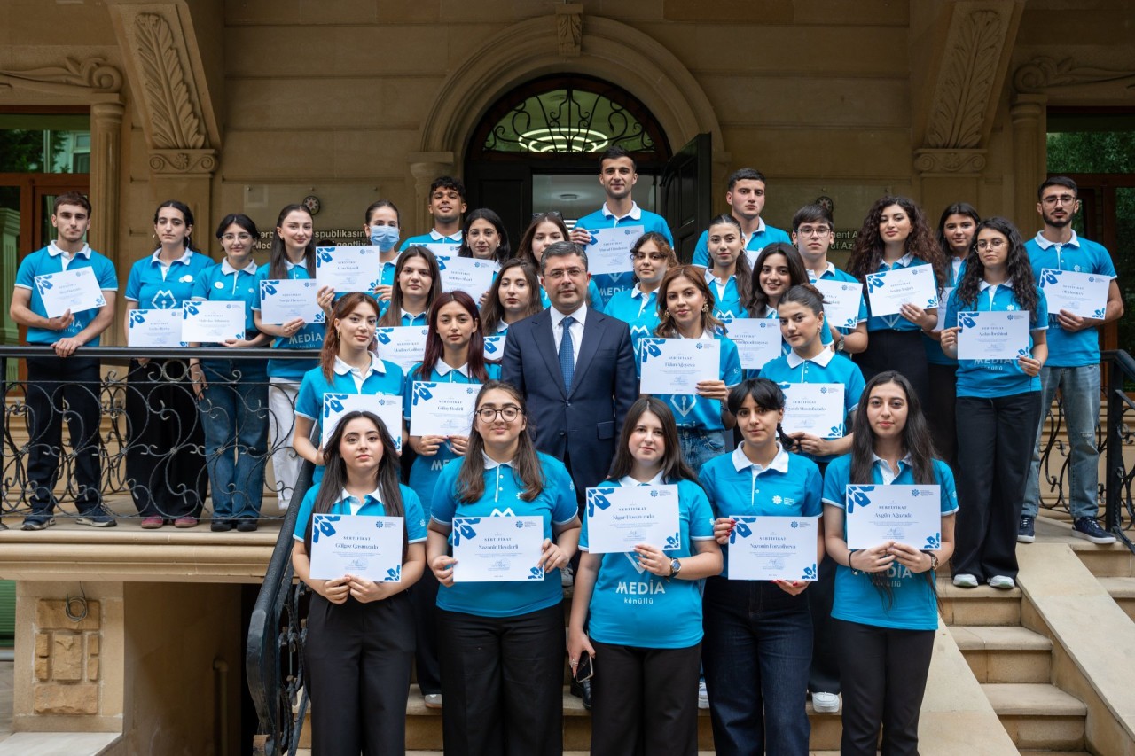 Əhməd İsmayılov MEDİA könüllüləri ilə görüş keçirdi - FOTOLAR