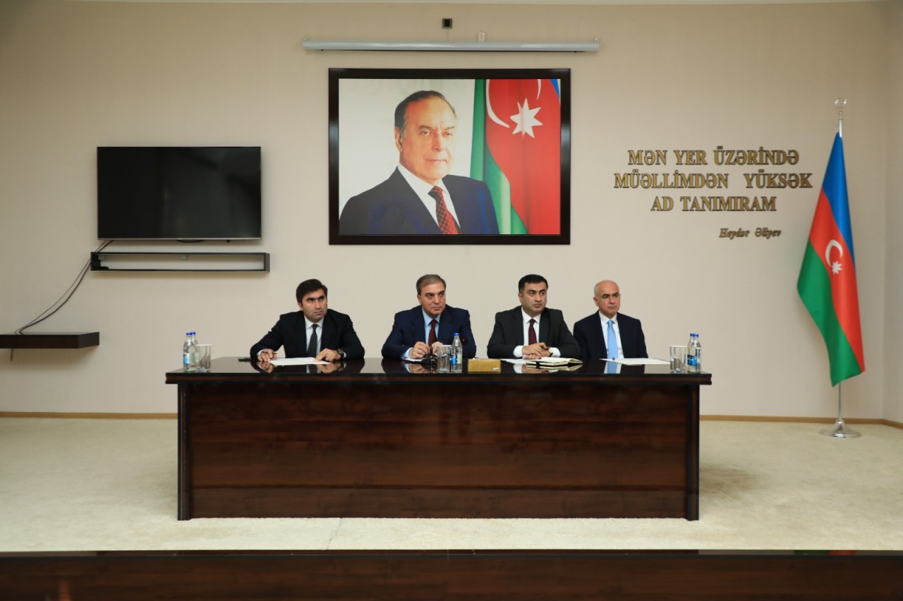 Niyazi Bayramov vətəndaşların müraciətlərini dinlədi - FOTOLAR