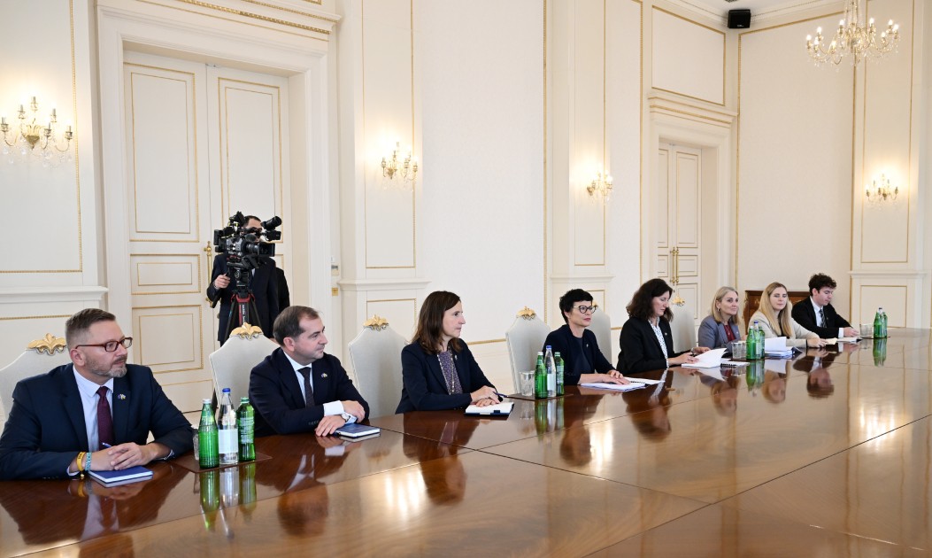 Prezident qəbul keçirdi - FOTOLAR