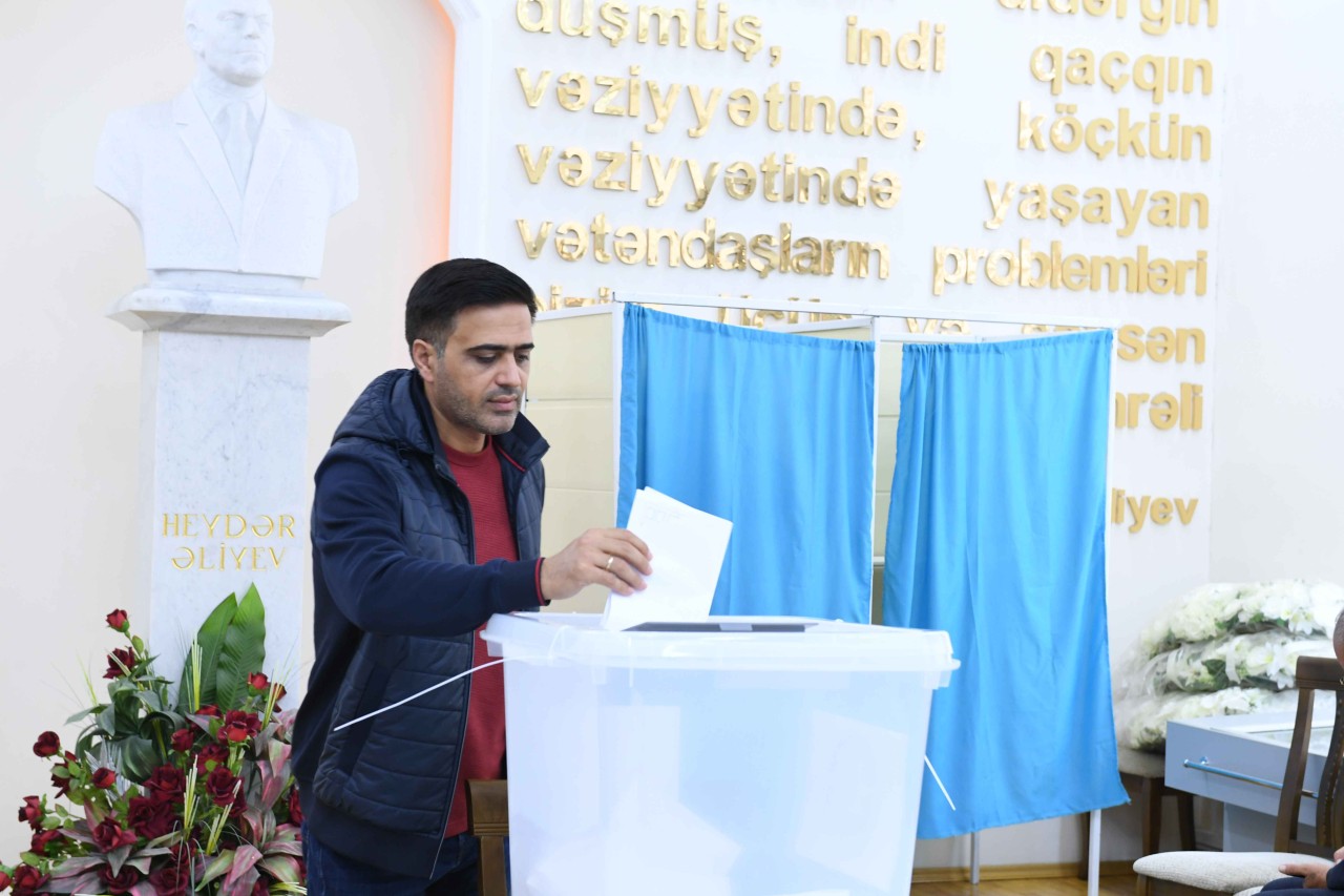 Dövlət Komitəsi yanında İctimai Şuraya seçkilər keçirilib - FOTOLAR