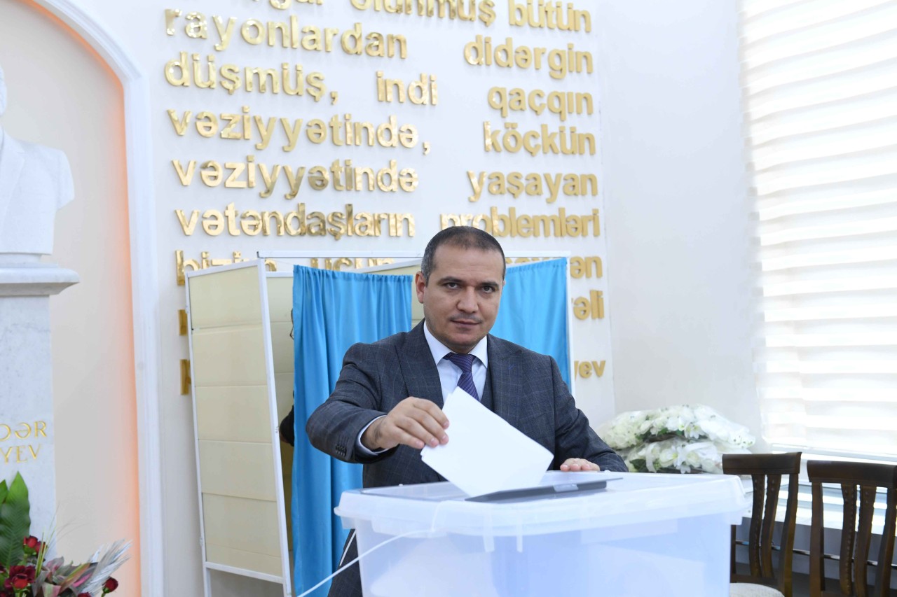 Dövlət Komitəsi yanında İctimai Şuraya seçkilər keçirilib - FOTOLAR