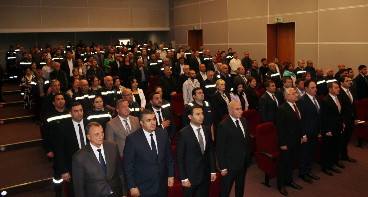 YAP Nizami rayon təşkilatı “Neftçilər Günü” ilə bağlı tədbir keçirdi - FOTOLAR